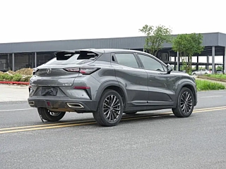 CHANGAN UNI-T  2022 YEAR 1.5T &#21331;&#36234; TYPE 2022