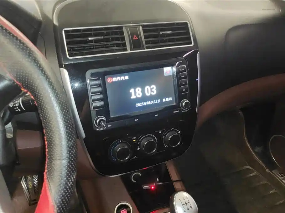 DONGFENG JOYEAR X5 2016