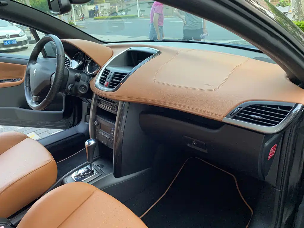 PEUGEOT 207 IMPORT 2014