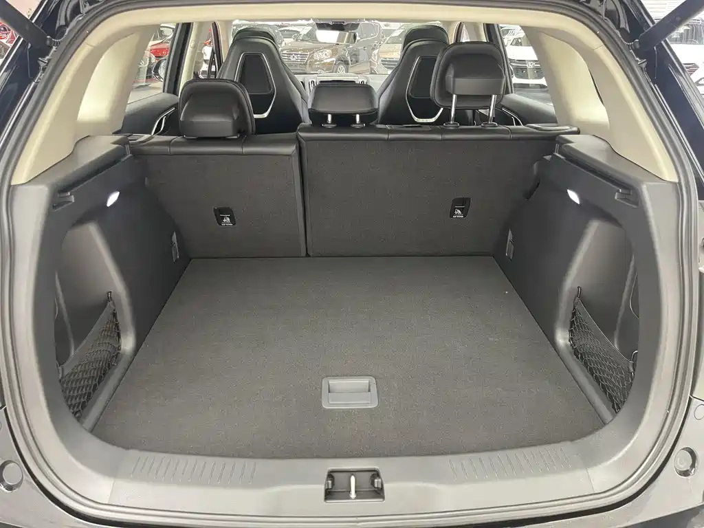 HONGQI HS3 PHEV 2024