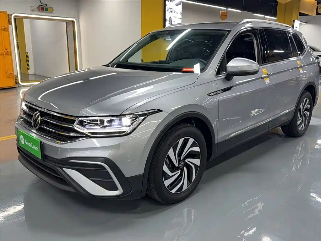 VOLKSWAGEN TIGUAN L 2022