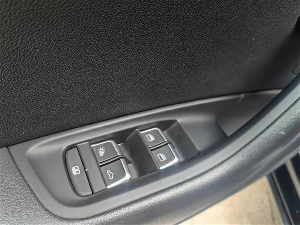 AUDI A6L 2014