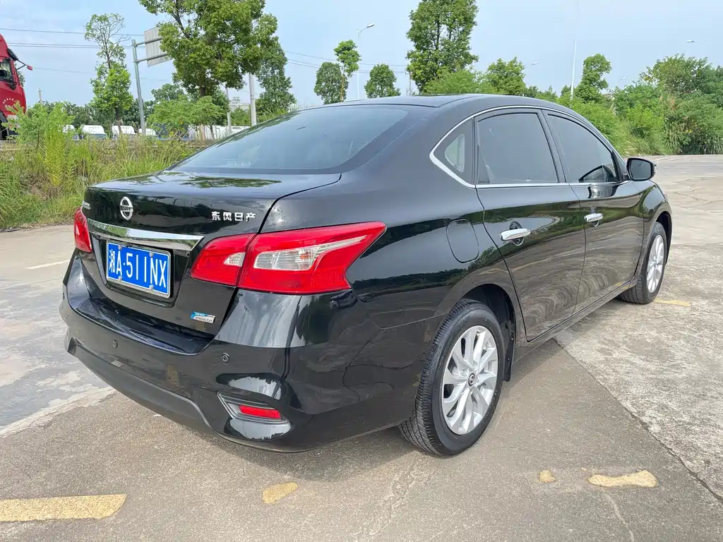 NISSAN SYLPHY 2016