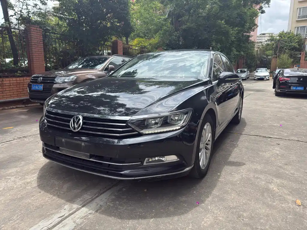 VOLKSWAGEN MAGOTAN 2017