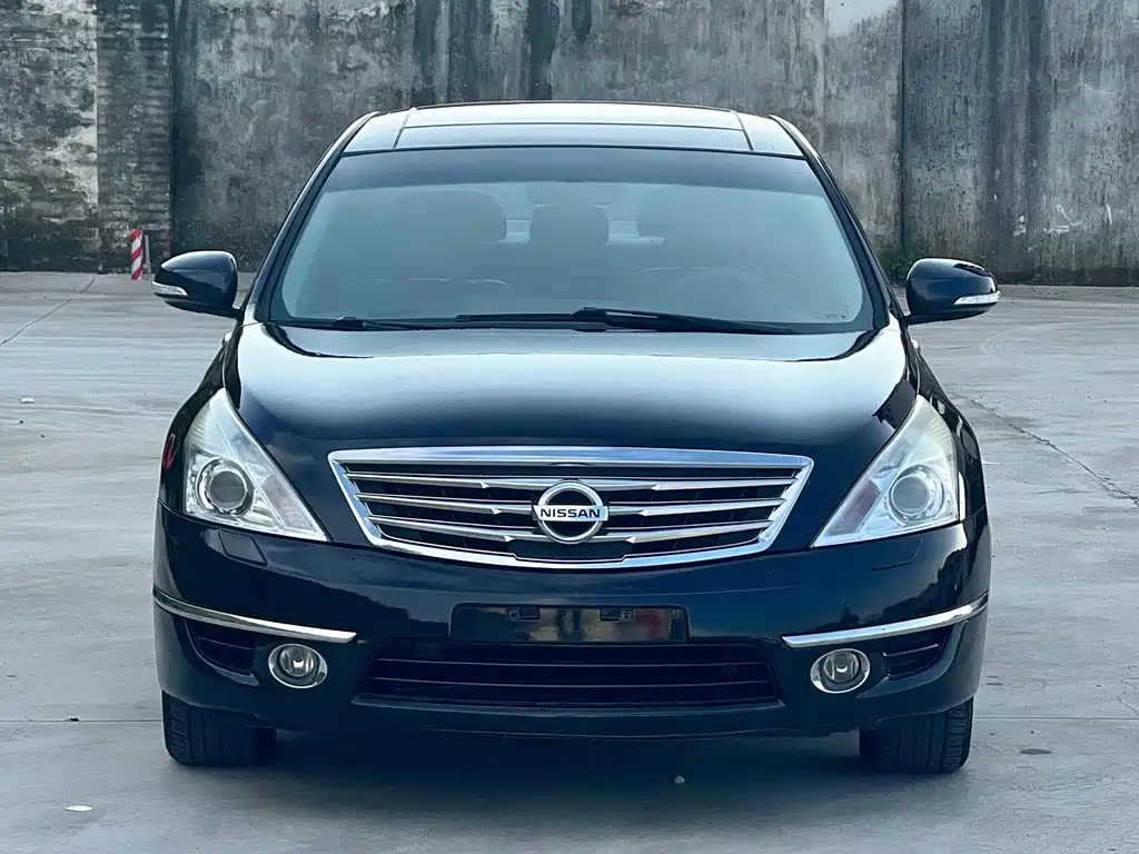 NISSAN TEANA 2011