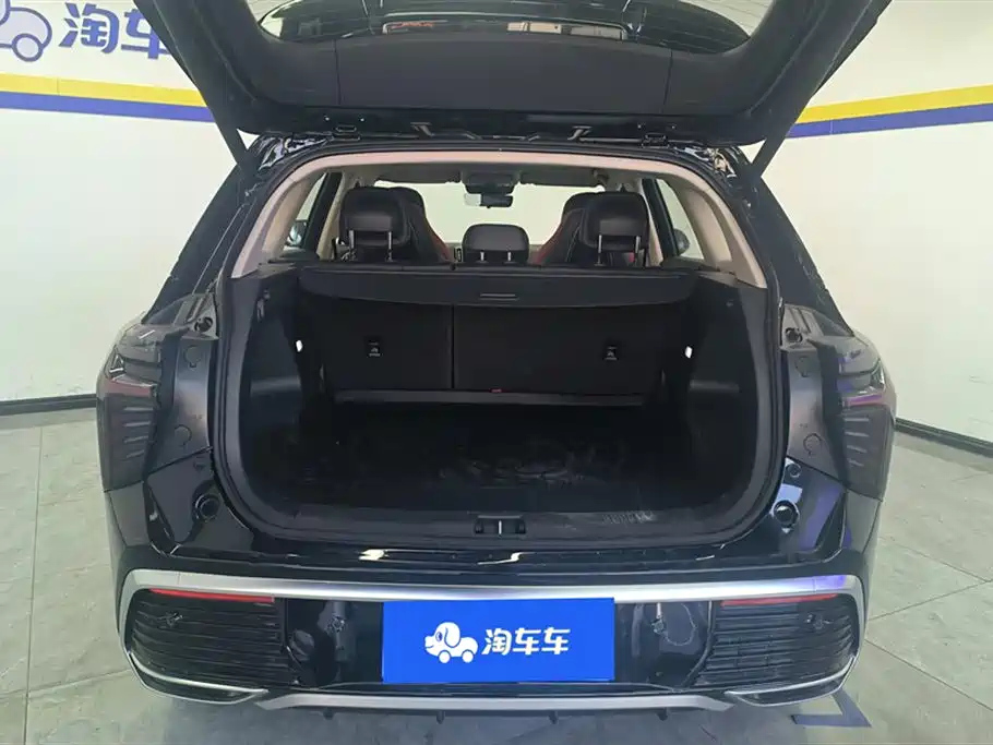 HONGQI HS3 2024