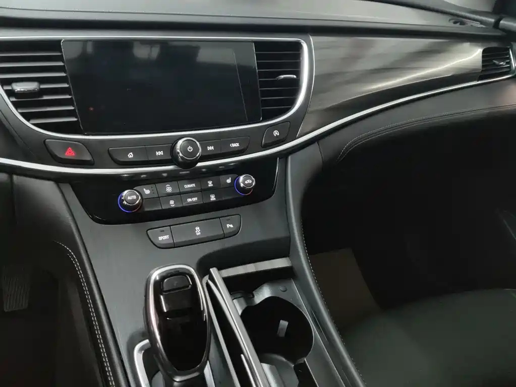 BUICK LACROSSE 2020