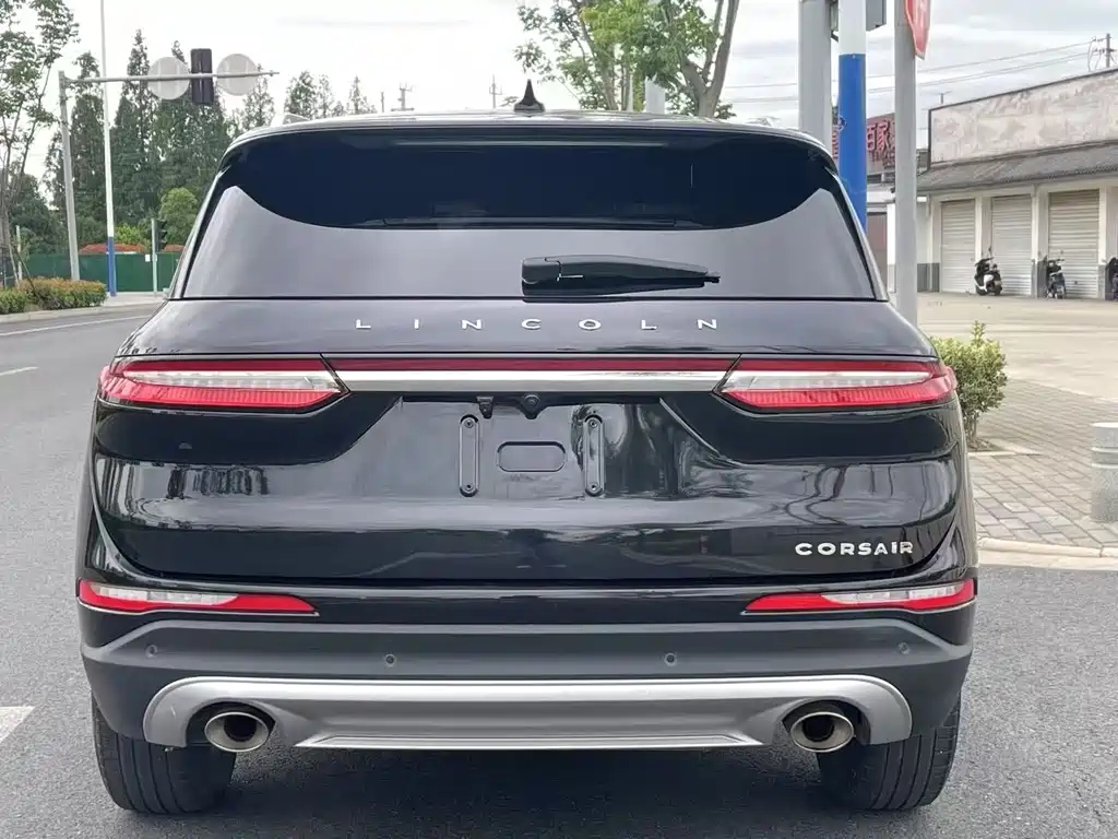 LINCOLN ADVENTURER 2022