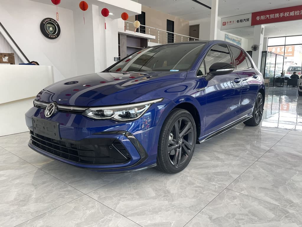 VOLKSWAGEN GOLF 2021