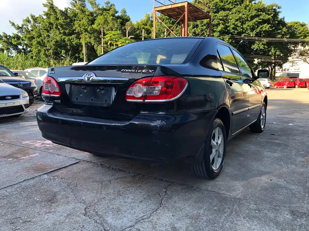 TOYOTA COROLLA 2012