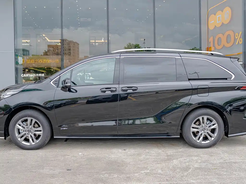 TOYOTA SIENNA SIENNA 2024