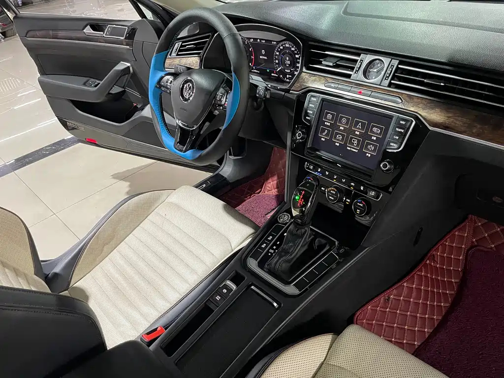 VOLKSWAGEN MAGOTAN 2018