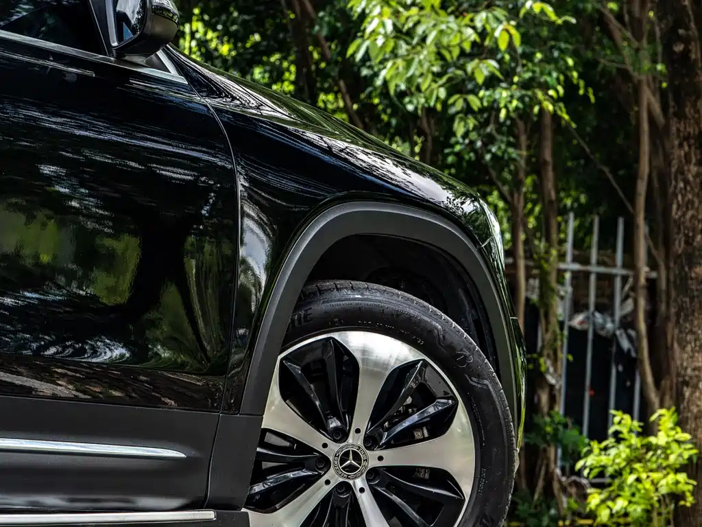 MERCEDES BENZ GLB 2023