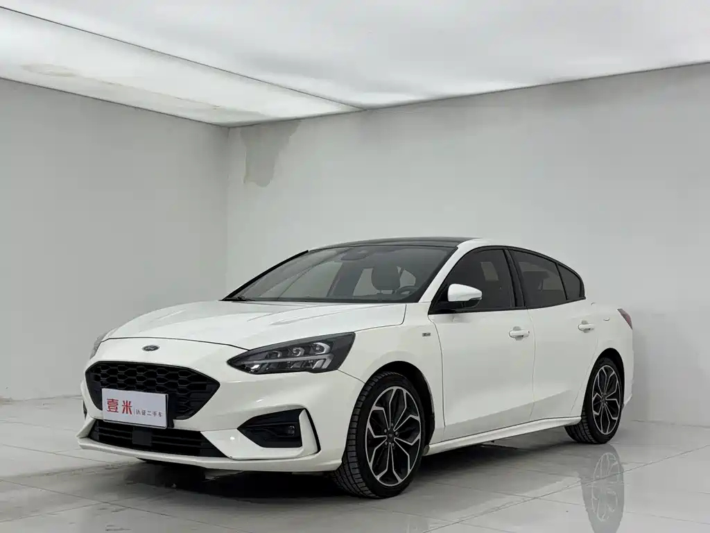FORD FOCUS 2021