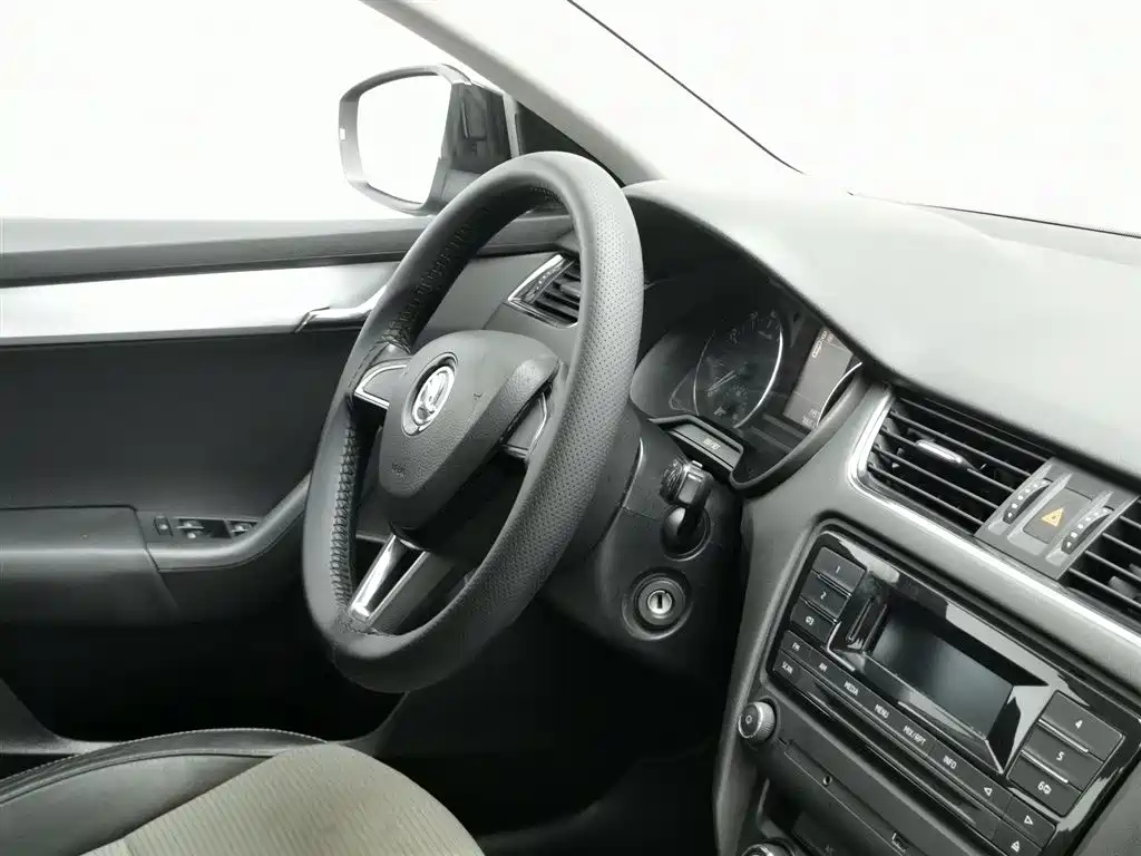 SKODA OCTAVIA 2017