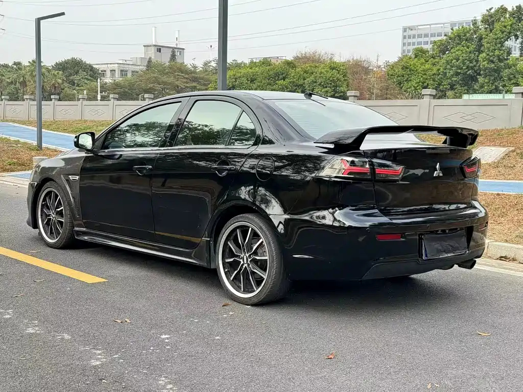 MITSUBISHI LANCER EX 2016