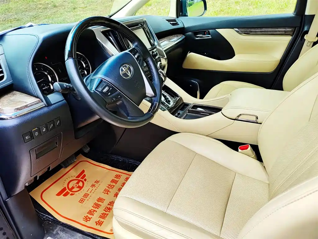 TOYOTA ALPHARD 2019