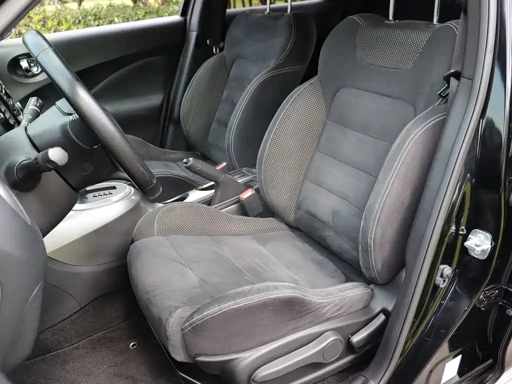 INFINITI ESQ 2017