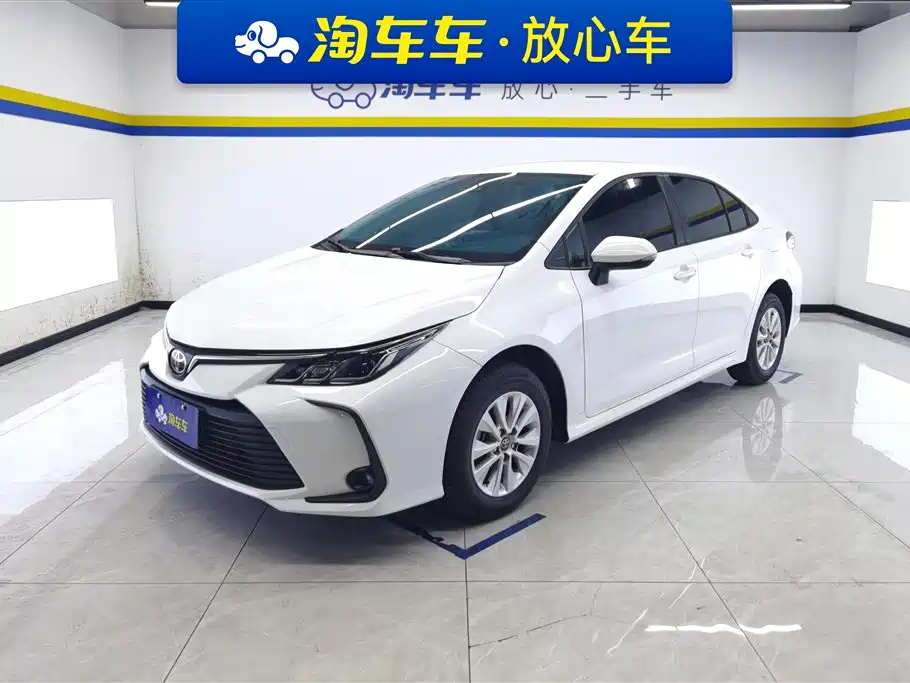 TOYOTA COROLLA 2024
