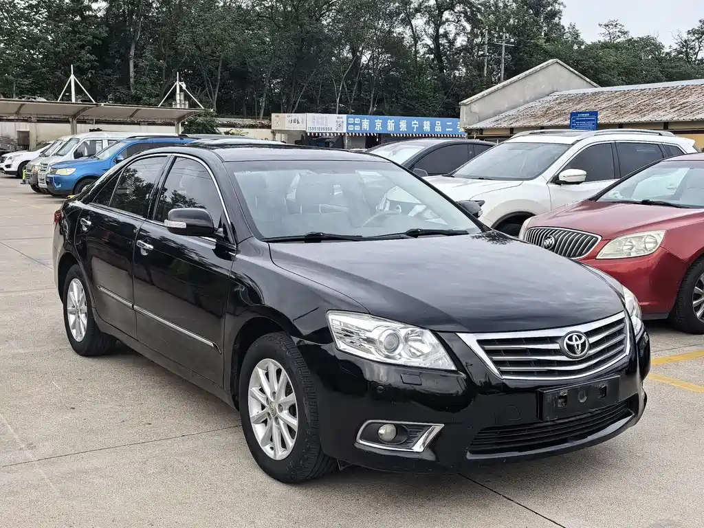TOYOTA CAMRY 2011