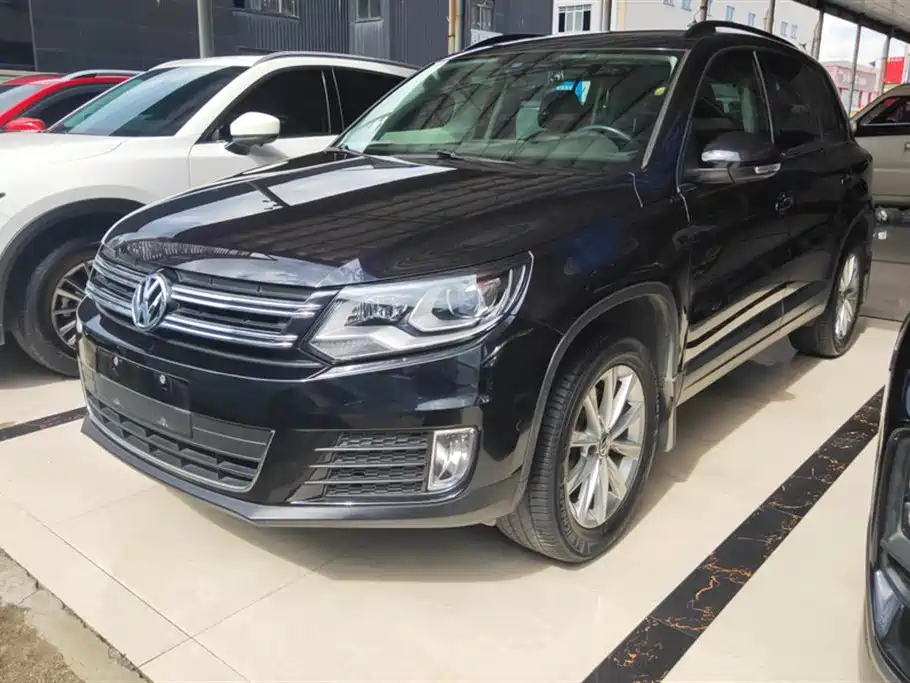 VOLKSWAGEN TIGUAN 2015