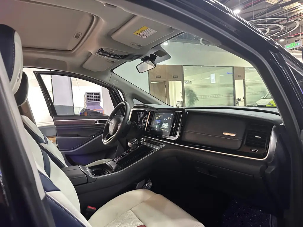 TRUMPCHI M8 2021