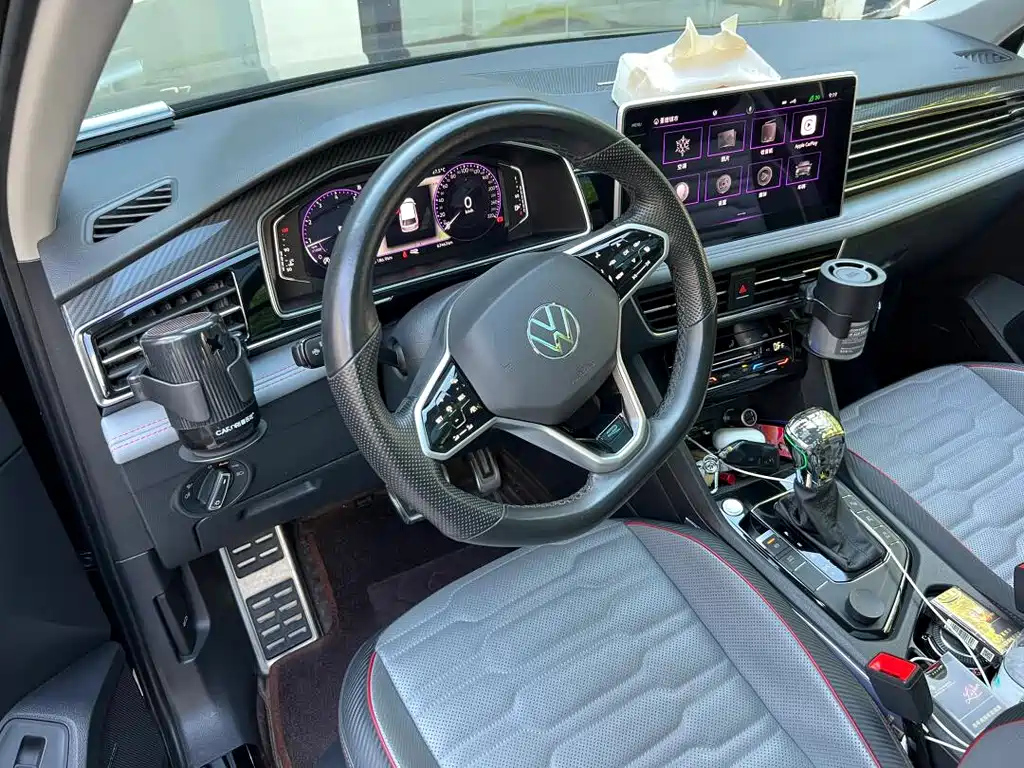 VOLKSWAGEN TIGUAN L 2023