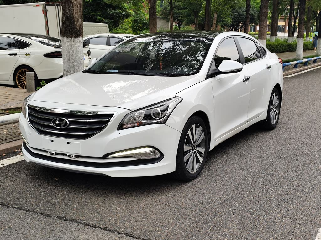 HYUNDAI MISTRA 2016