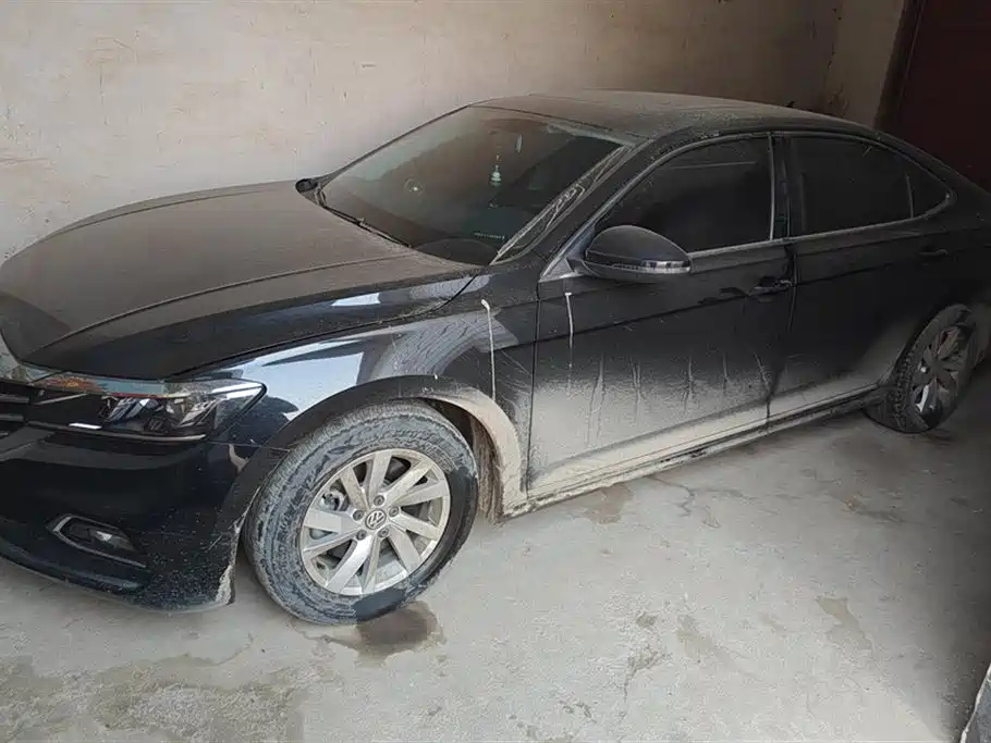 VOLKSWAGEN PASSAT 2019
