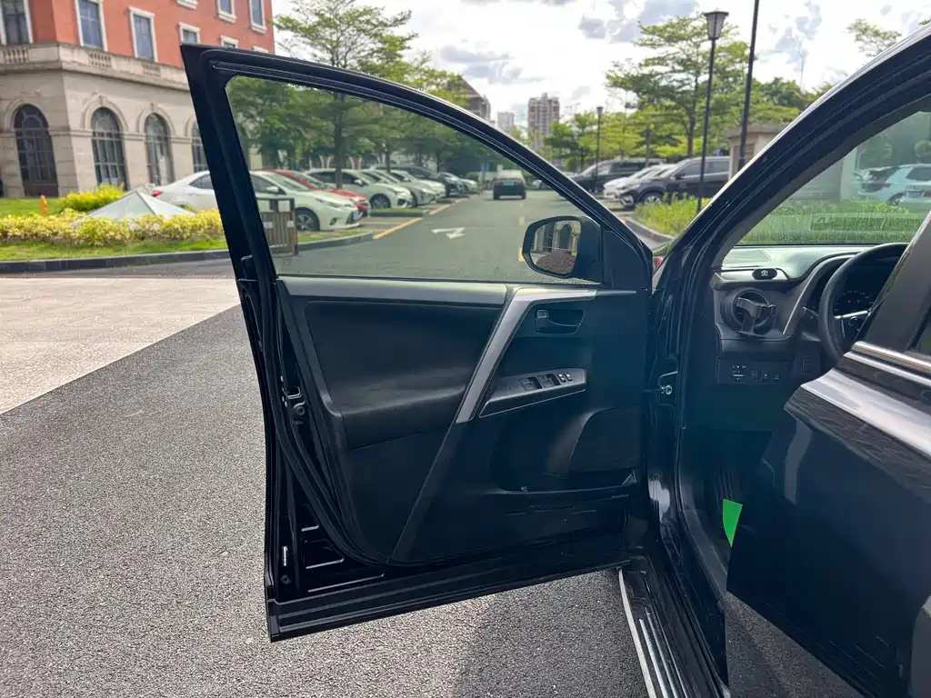 TOYOTA RAV4 RONGFANG 2019