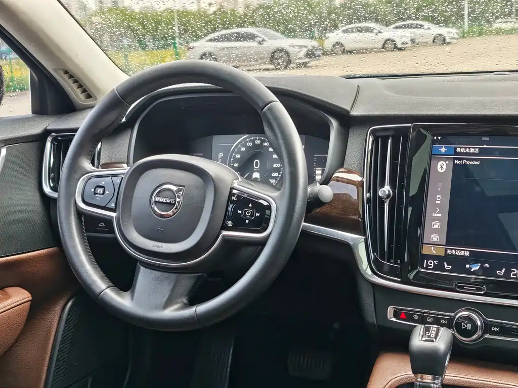 VOLVO S90 2018