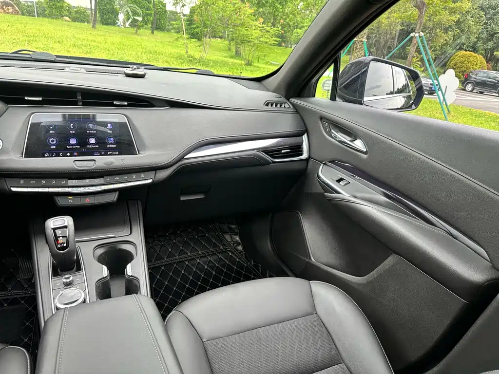 CADILLAC XT4 2018