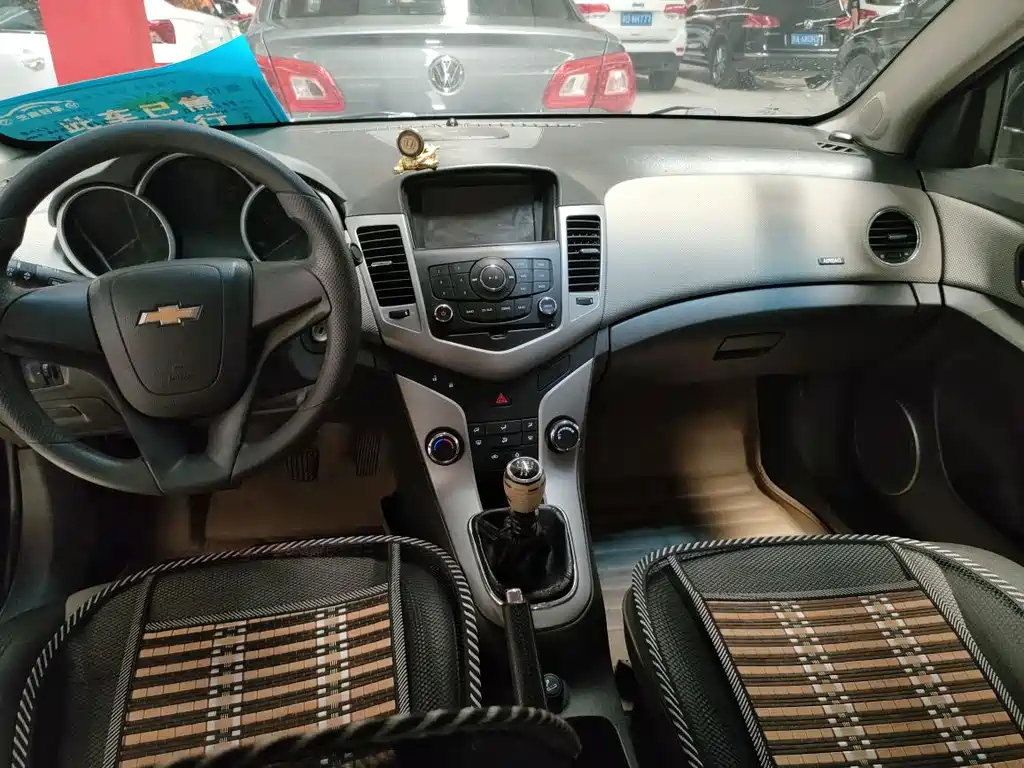 CHEVROLET CRUZE 2011