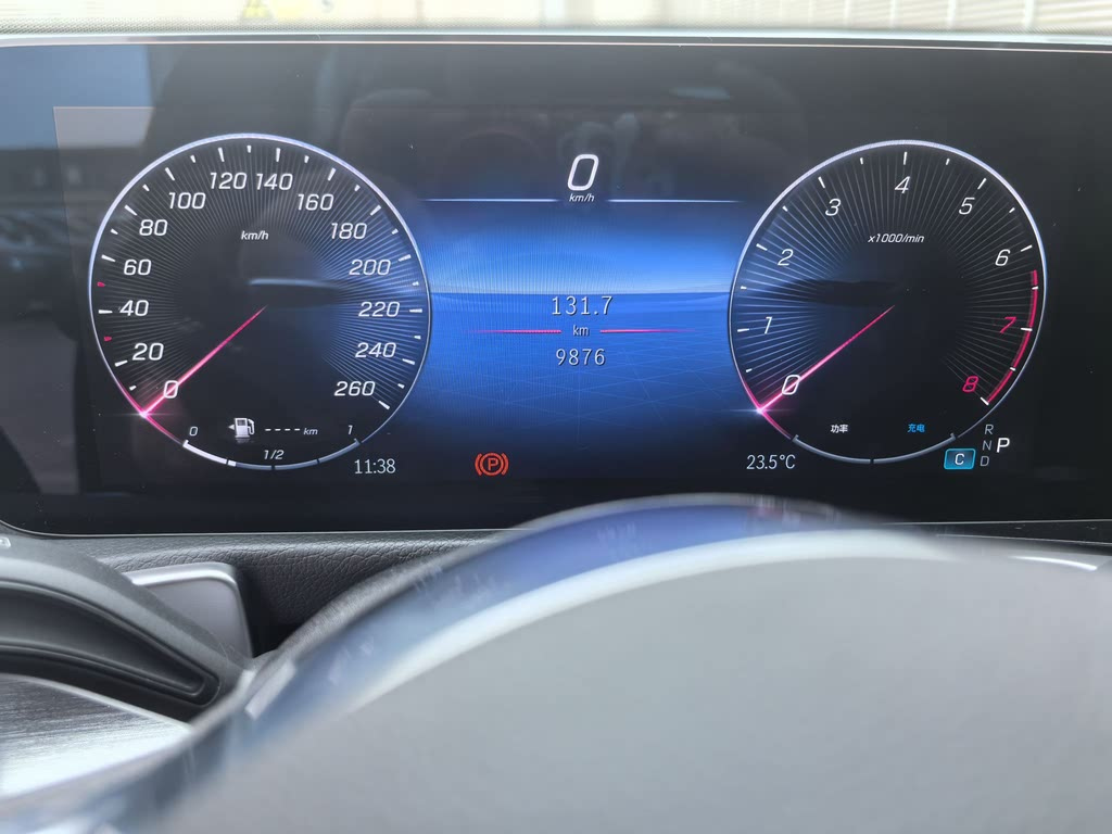 MERCEDES BENZ GLB 2024