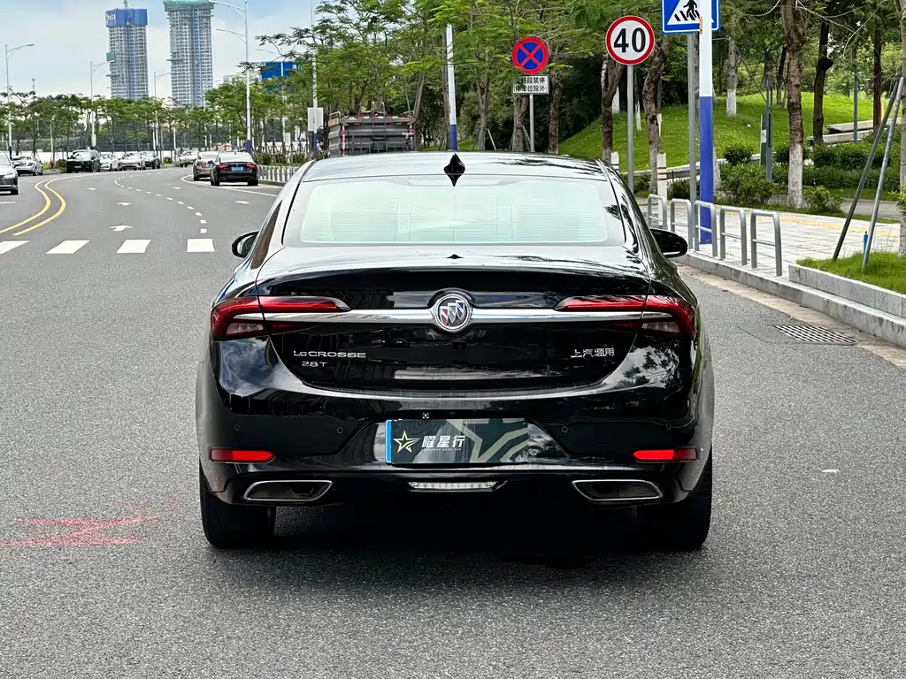 BUICK LACROSSE 2019