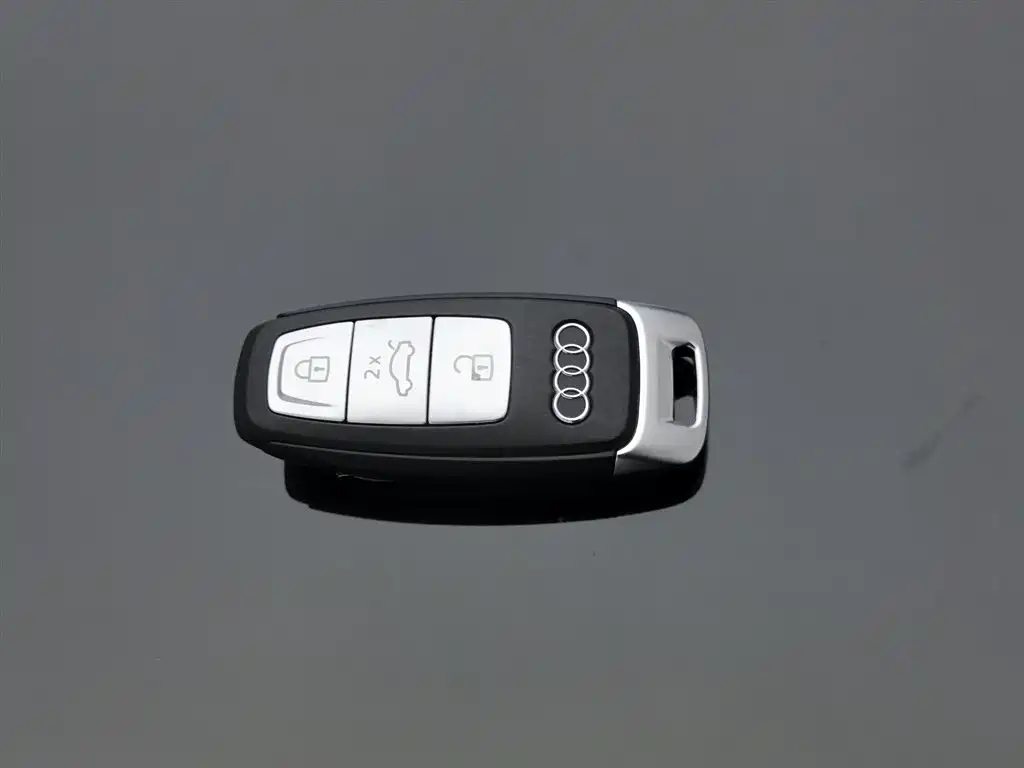 AUDI A6L 2019