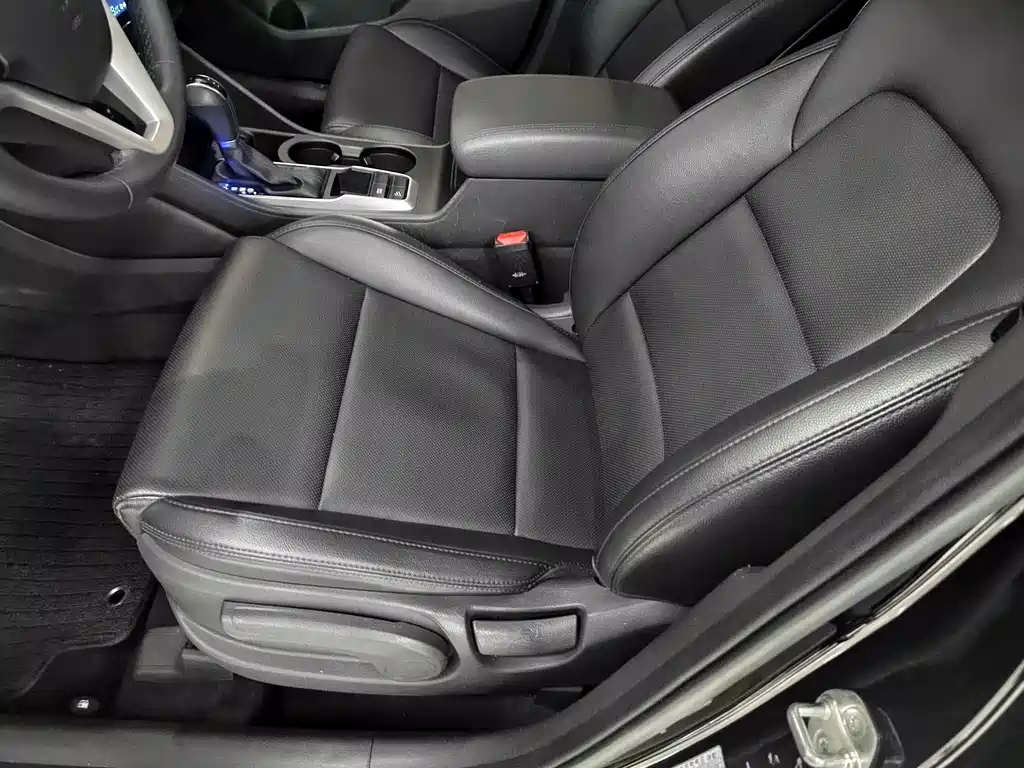 HYUNDAI TUCSON 2016