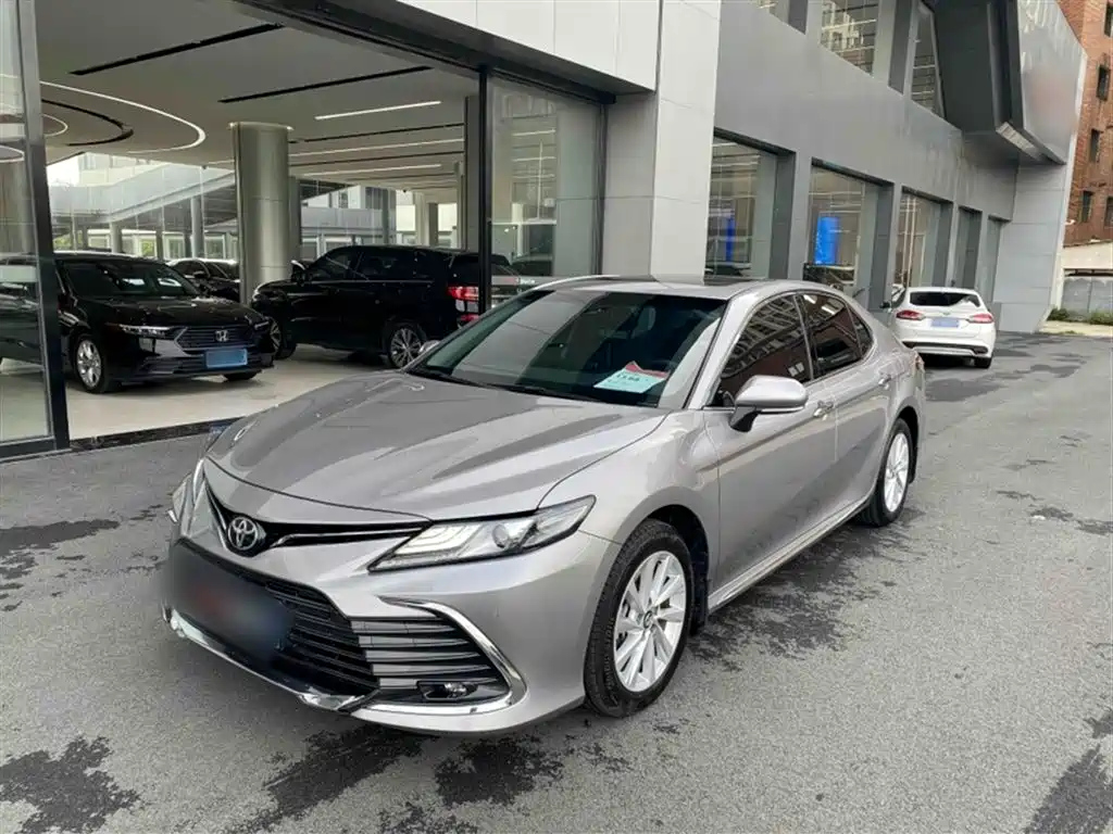 TOYOTA CAMRY 2023
