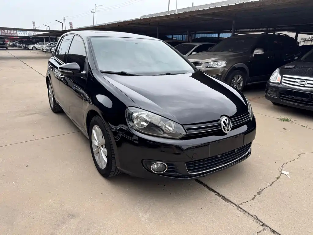 VOLKSWAGEN GOLF 2011