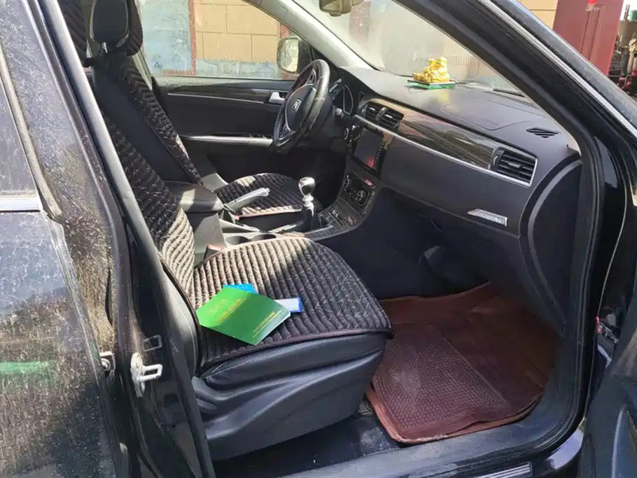 ZOTYE T600 2014