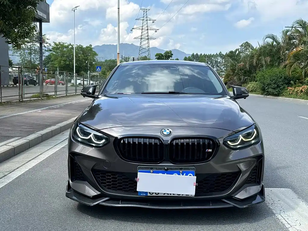 BMW 1-SERIES 2019