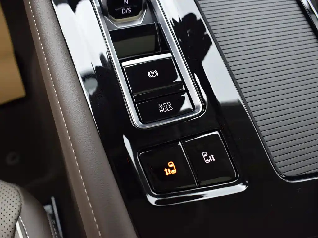 VOLKSWAGEN VILORAN 2024