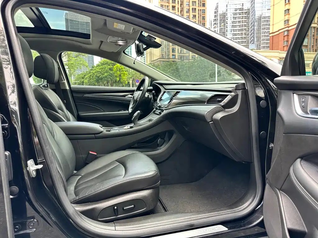 BUICK LACROSSE 2019