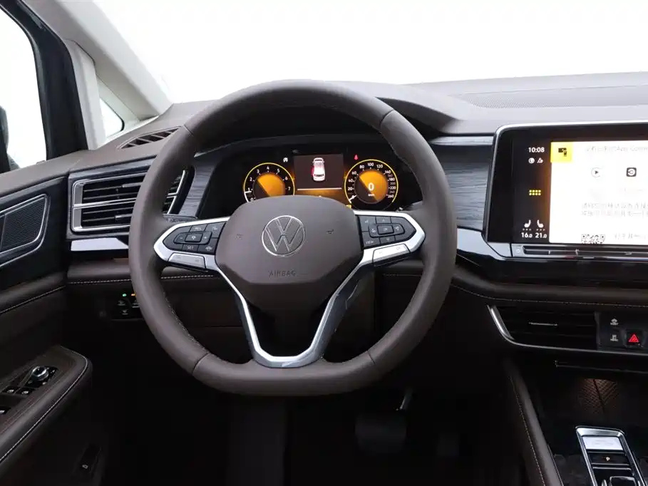 VOLKSWAGEN VILORAN 2024