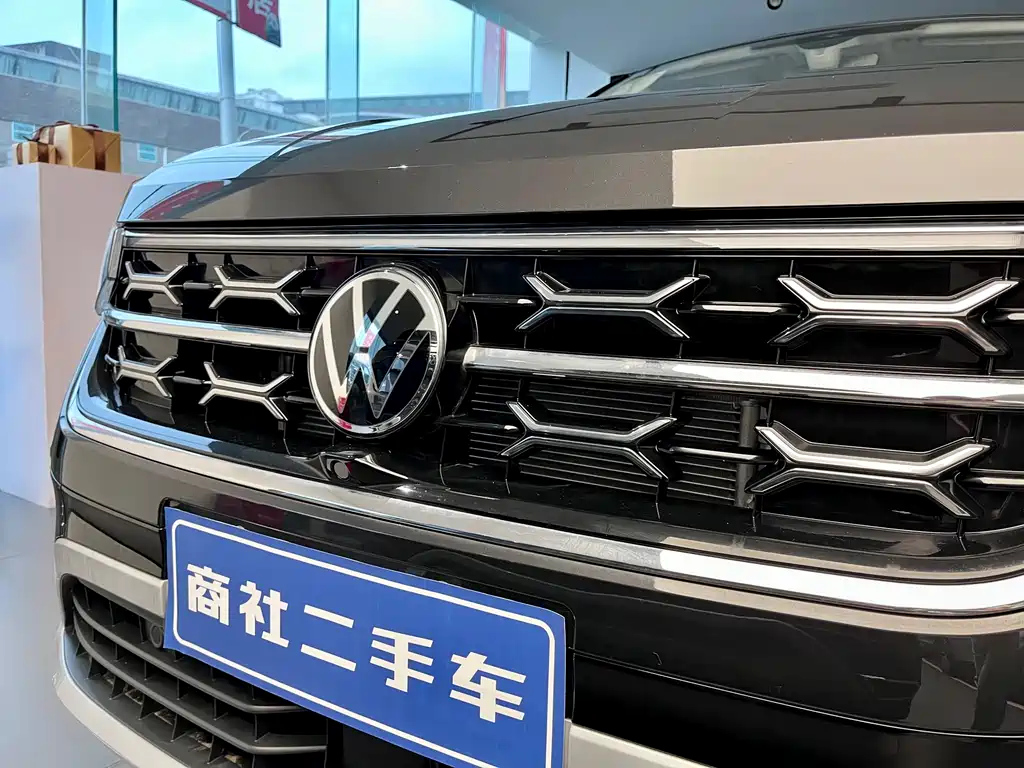 VOLKSWAGEN TAYRON 2023