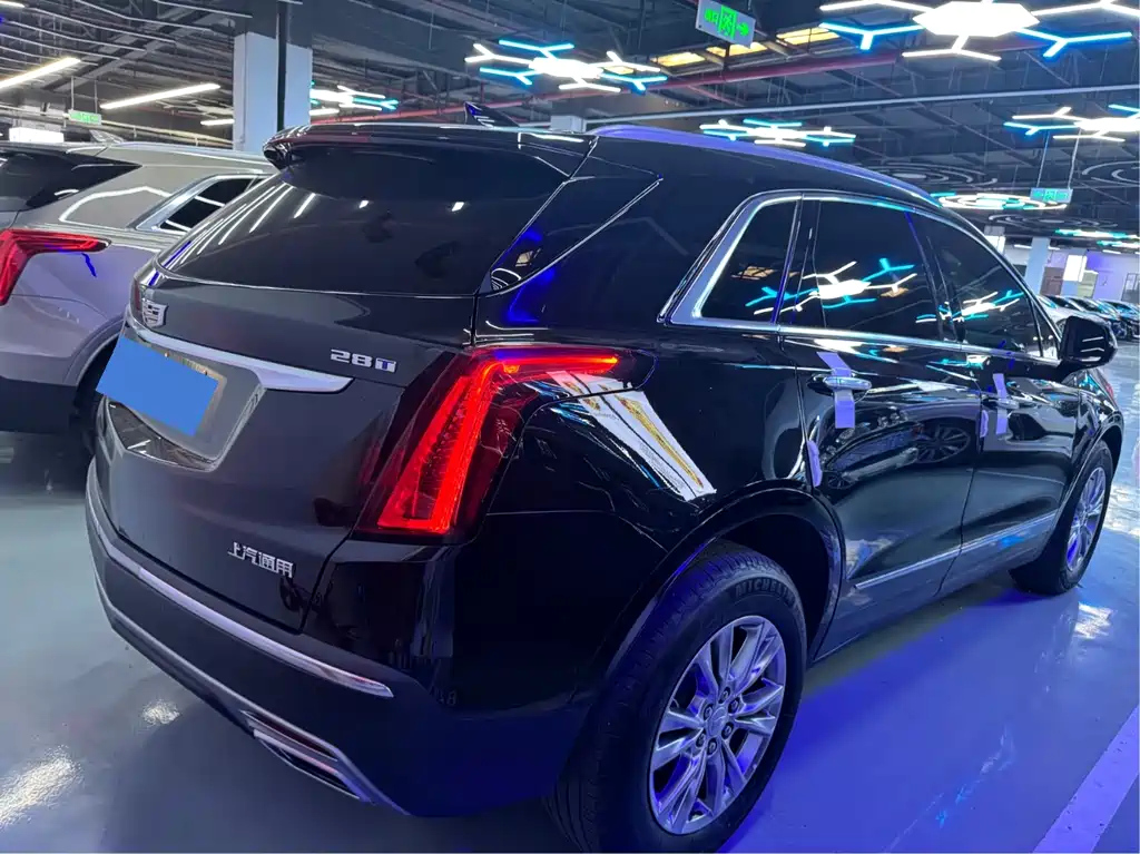CADILLAC XT5 2023