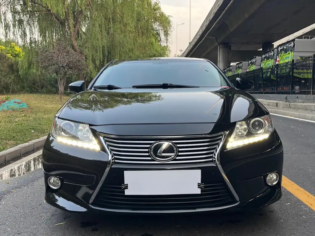 LEXUS ES 2014