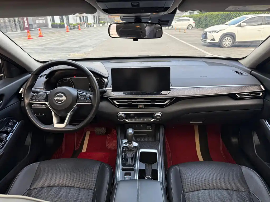 NISSAN TEANA 2022