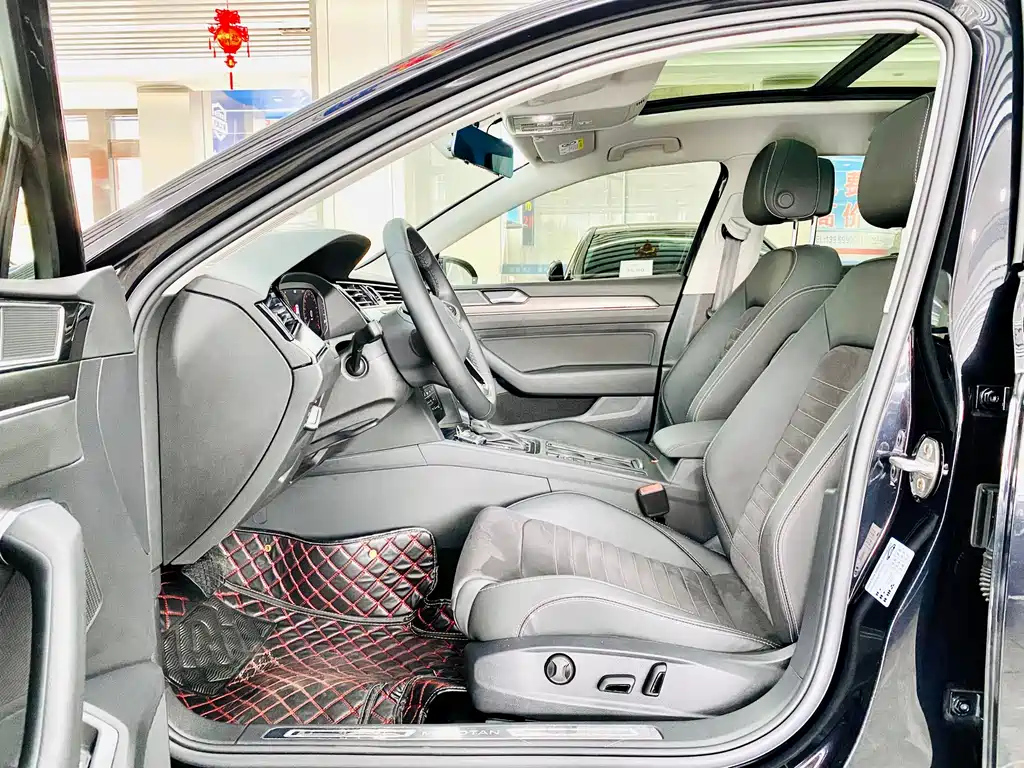 VOLKSWAGEN MAGOTAN 2022