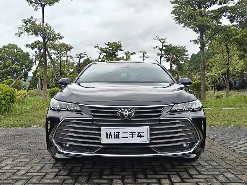 TOYOTA AVALON 2019